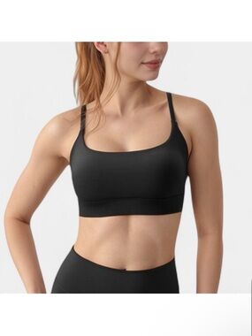 NWT Anna Kaci Seamless Black sports bra spaghetti straps size M padded halter
